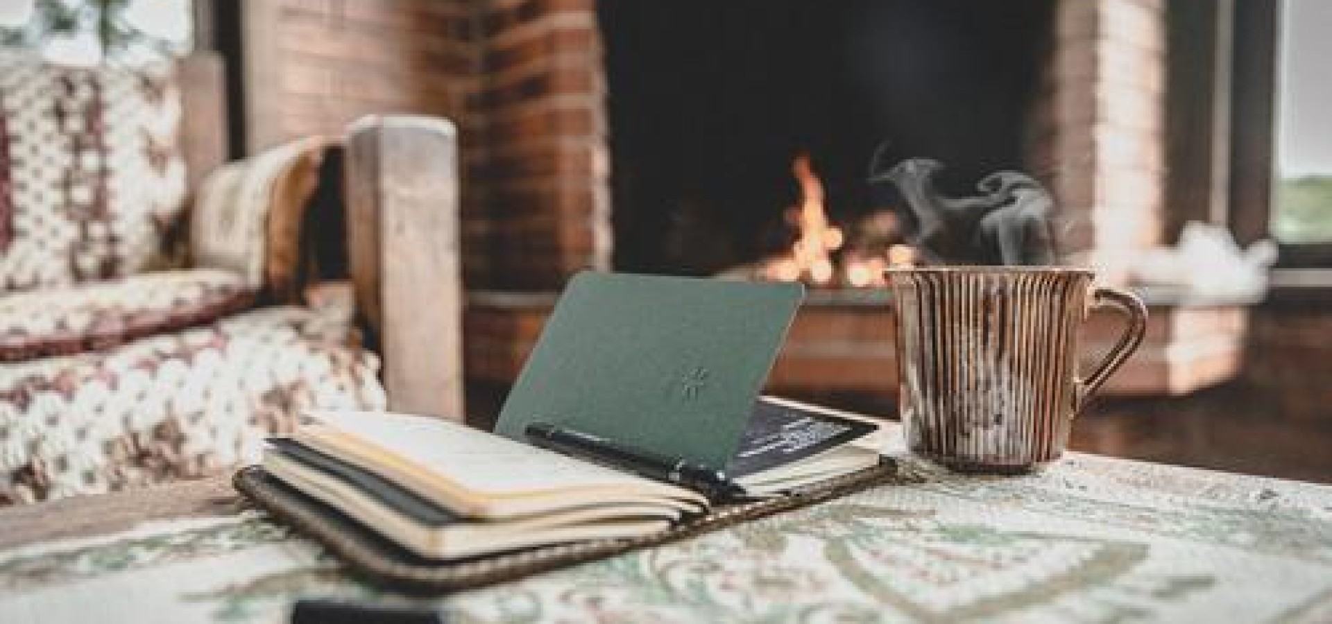 6 καφετέριες με τζάκι στην Αθήνα για ζεστή χειμωνιάτικη ατμόσφαιρα